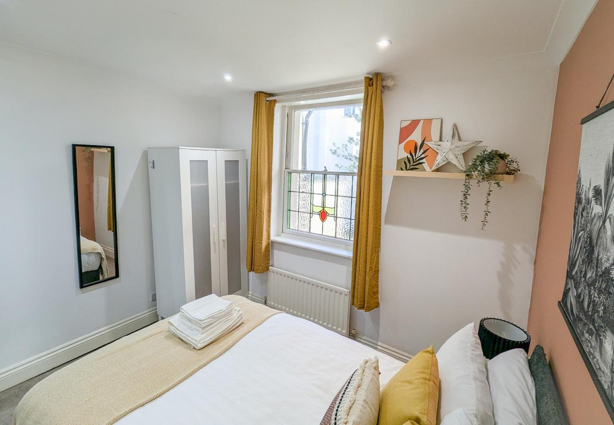 Central Brighton Stunning 3Bed With Garden, Sleeps 8 Экстерьер фото